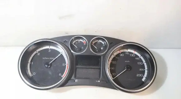 Peugeot 308 Clock 