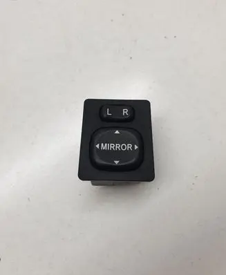 Toyota Auris 150 Wing mirror switch 183574