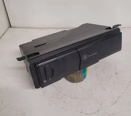 Mercedes-Benz C W203 CD/DVD changer A2208274642 A2038200714 A0028206289
