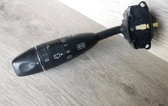 Mercedes-Benz R W251 Indicator stalk A1645400144
