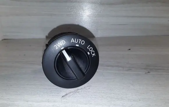 Nissan X-Trail T30 Differential lock switch 