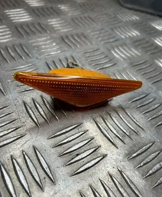 Ford Focus Front fender indicator light XS4H3K354