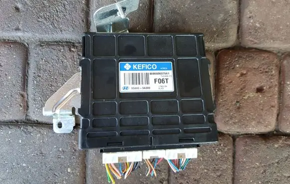 Hyundai Santa Fe Gearbox control unit/module 954403A380