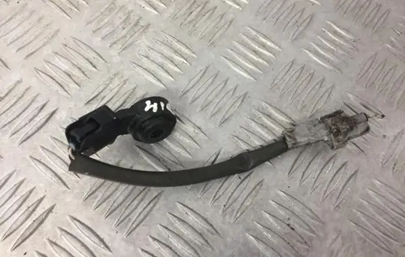 Toyota Corolla Verso AR10 Detonation knock sensor 8961502020 89615-02020