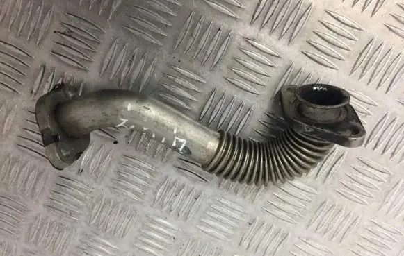 Nissan Qashqai EGR valve line/pipe/hose