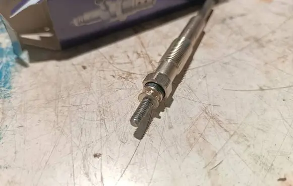 Renault Scenic I Glow plug 0100226245