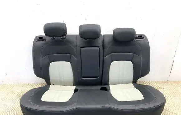 KIA Sportage Second row seats 
