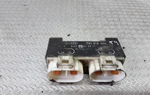 Volkswagen Transporter - Caravelle T4 Coolant fan relay 701919506