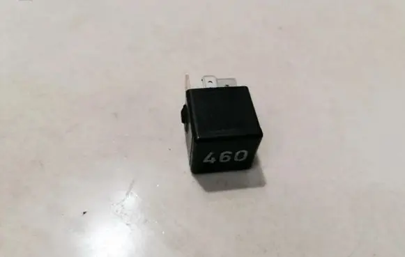 Volkswagen PASSAT B5 Other relay 1k0951253a v23134-j52x430