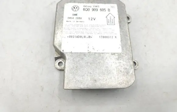 Volkswagen PASSAT B5 Airbag control unit/module 6Q0909605B K42869