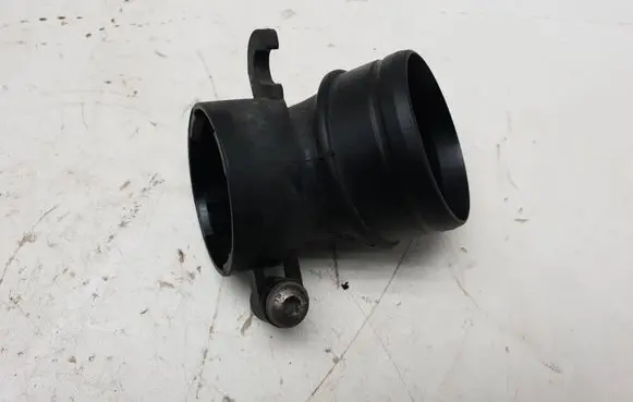 Audi A3 S3 8P Air intake hose/pipe 3C0129635 R446019601