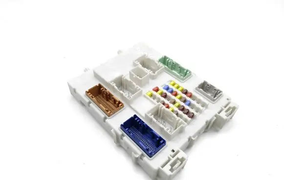 Ford Focus Fuse module F1FT-14A073-BF