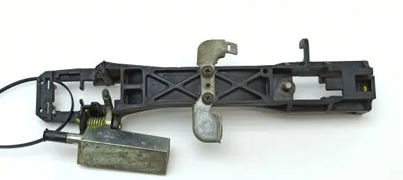 Rear door exterior handle/bracket