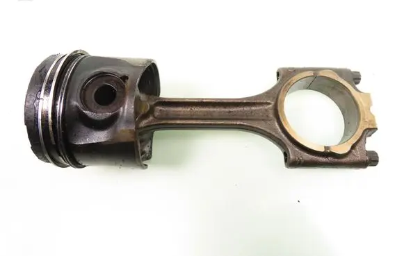 Volvo S60 Piston with connecting rod