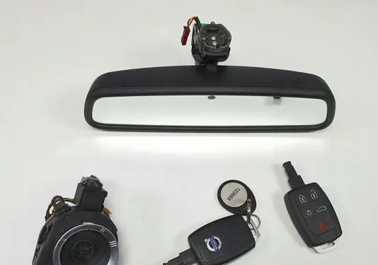 Volvo C70 Ignition lock 30737157