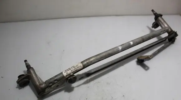 Front wiper linkage