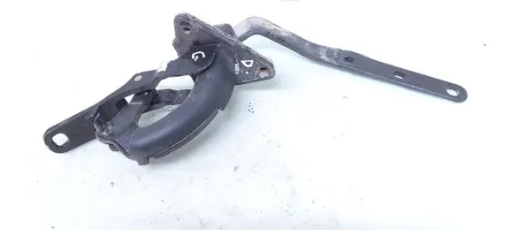 Volvo V70 Tailgate/trunk/boot hinge 8643158