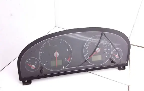 Ford Mondeo Mk III Speedometer (instrument cluster) 3S7F10841