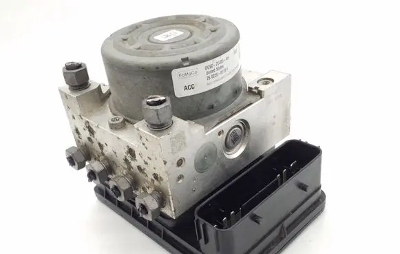 Ford Fusion II ABS Pump DG9C2C219AH DG9C2C405AH