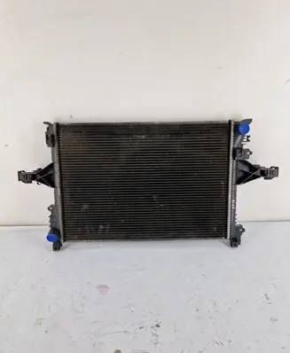 Volvo V70 Coolant radiator 30714047