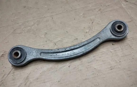 Chrysler Pacifica Rear upper control arm/wishbone
