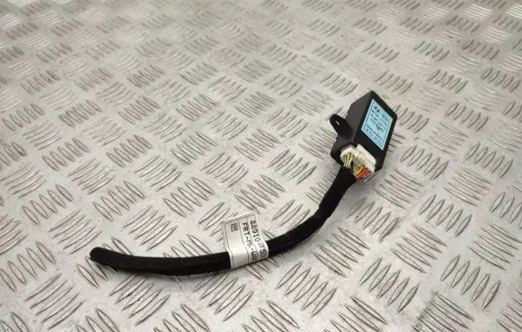 Hyundai i40 Seat heating relay 881963Z000
