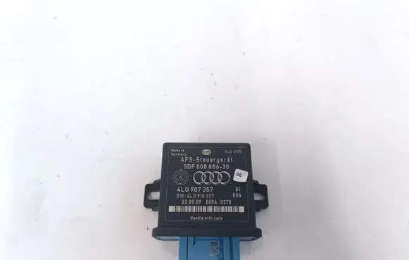 Audi A8 S8 D3 4E Light module LCM HLO0W5 5DF0088630