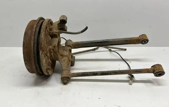Subaru Impreza II Rear wheel hub spindle/knuckle 