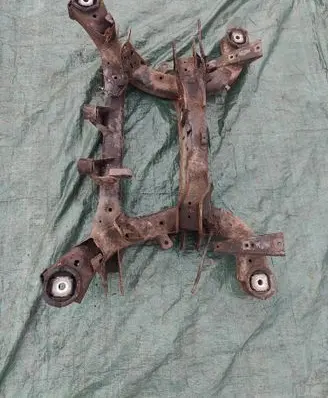 BMW X5 E70 Rear axle beam 33316770945