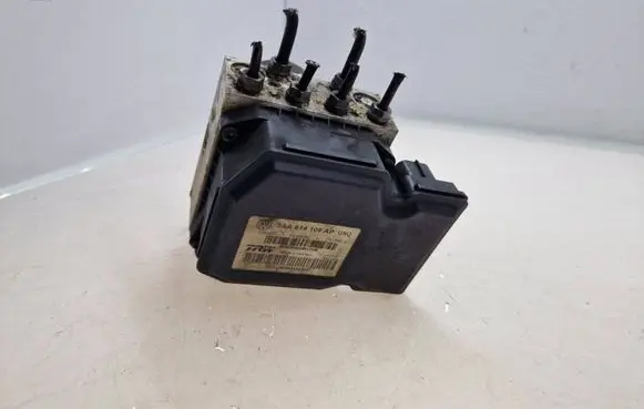 Volkswagen PASSAT B7 ABS Pump 3AA614109AP 54085620Z 17654080