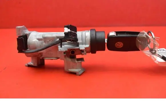 Volkswagen Golf V Ignition lock 1K0905851B