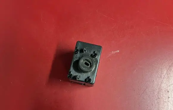 Chrysler Town & Country V Ignition lock 05026534AJ P05026534AJ