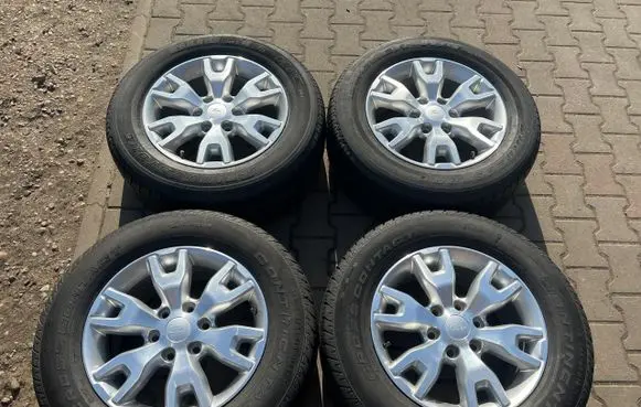 Ford Ranger R18 alloy rim 