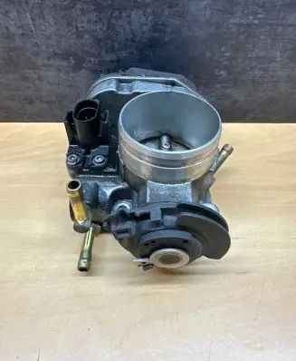 Volkswagen Golf IV Throttle valve 06A133064J 408237111012 223299