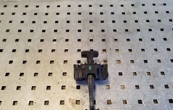 BMW 3 F30 F35 F31 Front door check strap stopper 7311339