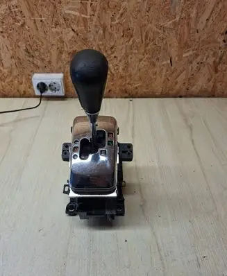 Toyota Corolla E120 E130 Gear shifter/selector 8945152020 AV2309 050823