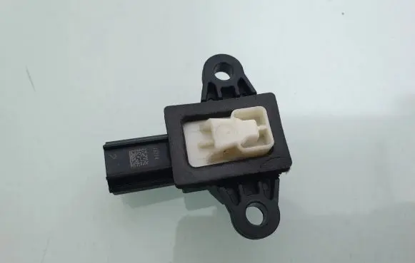 Ford Fiesta Airbag deployment crash/impact sensor DG1314C676AA