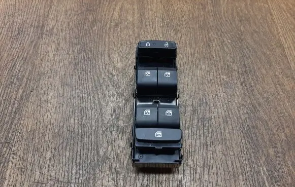 Hyundai Tucson IV NX4 Electric window control switch 93571N7900