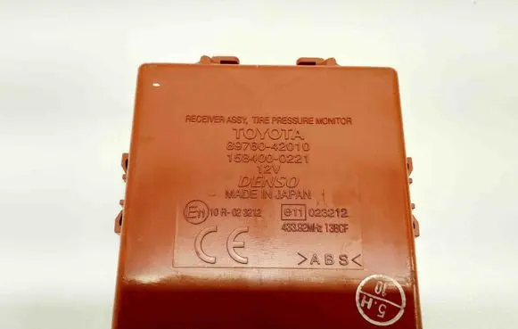 Toyota RAV 4 (XA20) Tire pressure control unit 1584000221 8976042010