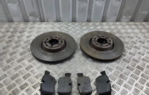 Peugeot 3008 II Front brake disc 
