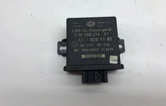 Mercedes-Benz E W211 Light module LCM A2118209985 5DF00827801