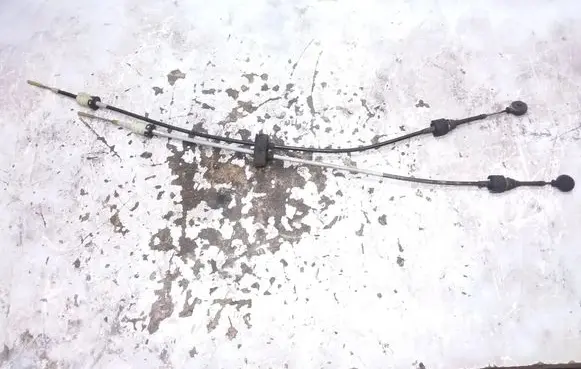 Opel Astra H Gear shift cable linkage 55350266