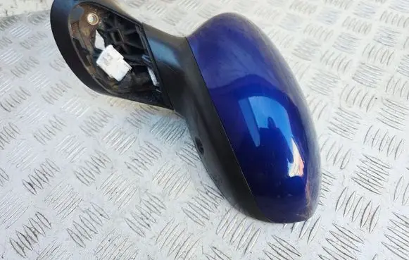 Front door electric wing mirror