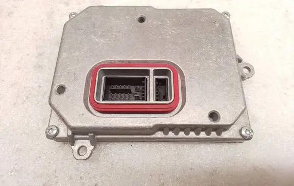 Audi A4 S4 B7 8E 8H Headlight ballast module Xenon 1307329115