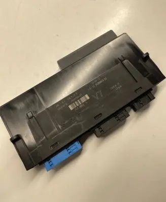 BMW 5 F10 F11 Comfort/convenience module 9286943 2686999487 504D16F01