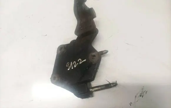 Mitsubishi ASX Engine mounting bracket
