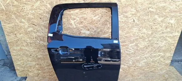 Isuzu D-Max Rear door K570KKT