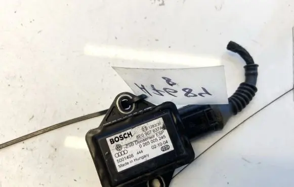 Volkswagen PASSAT B5.5 ESP acceleration yaw rate sensor 8e0907637a 0265005245