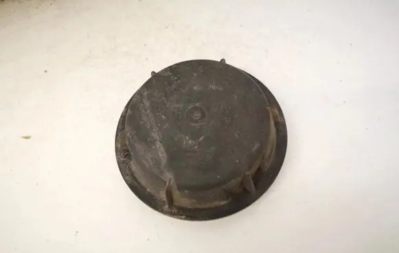 Headlight/headlamp dust cover