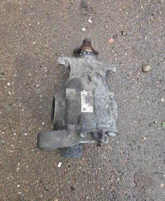 BMW 5 F10 F11 Rear differential 7584452